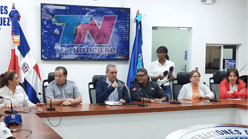 Presidente Abinader convoca reunión de emergencia ante posible llegada del huracán Beryl